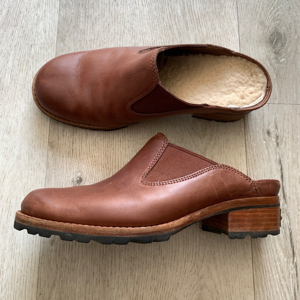 UGG Australia 5505 Brown Leather Shearling Lined Mule Clogs‎ Womens 7.5